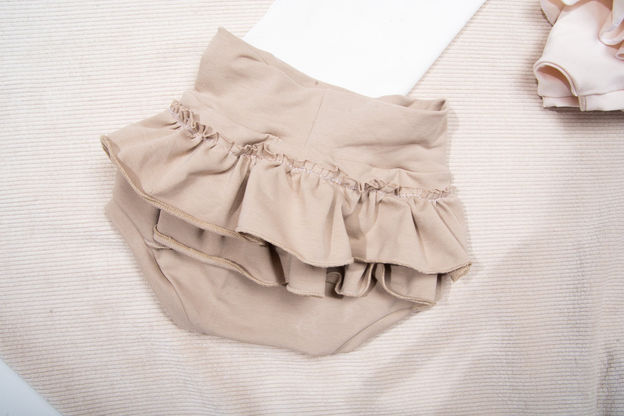 Petiteaude - Dark Beige Bloomers With Ruffles