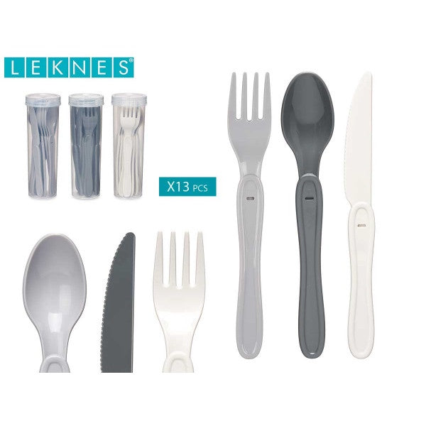Set de 13 pieces couverts pique nique